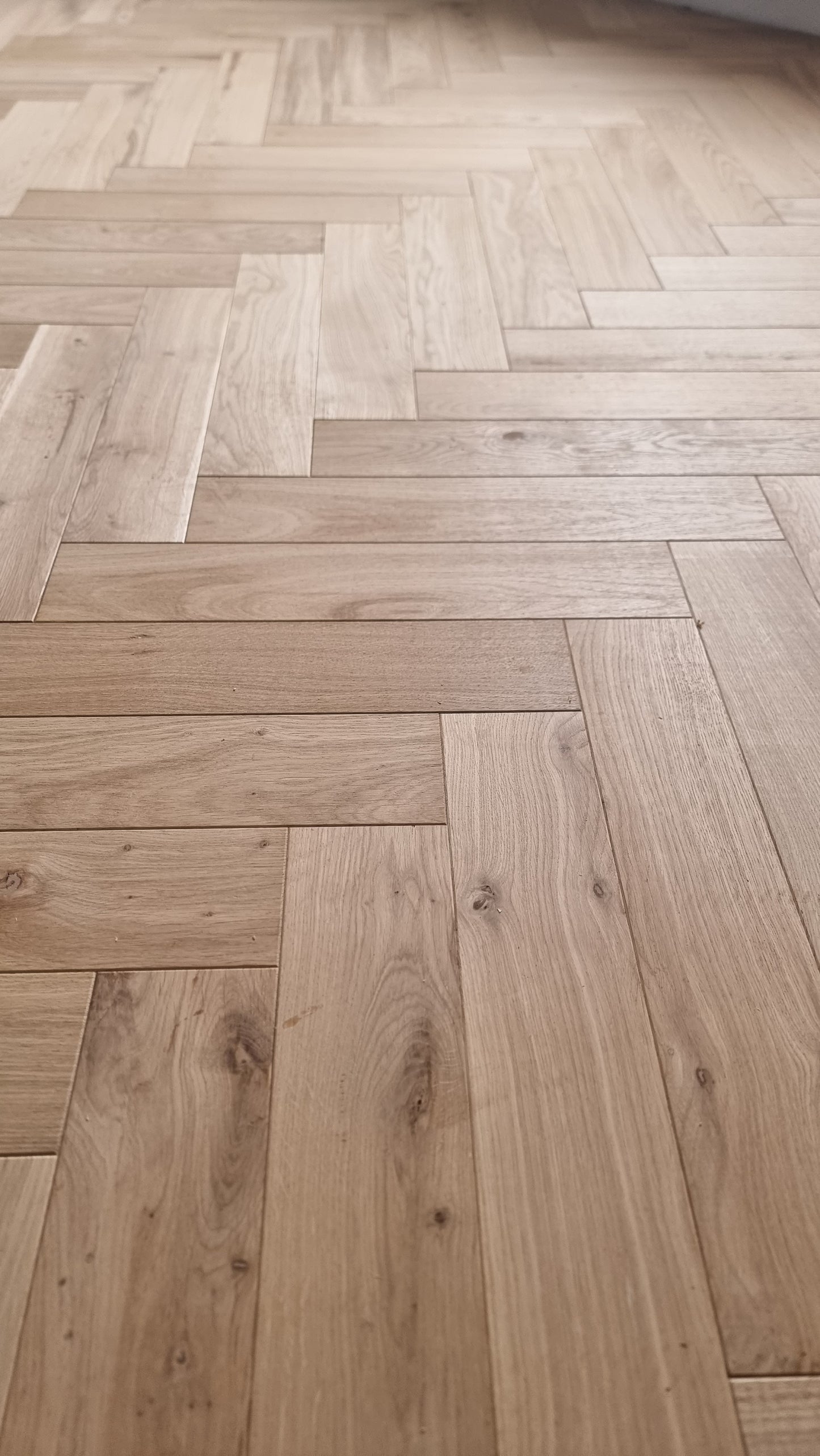 Engineered Wood Herringbone - Unfinished Oak 15mm - £55.99 per m² - Pack contains 0.73 m²