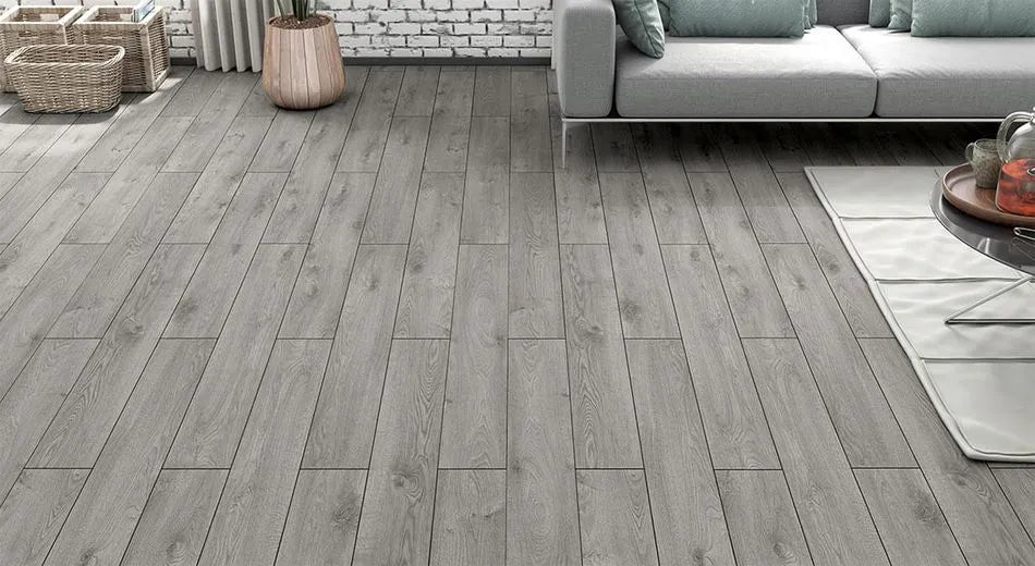 Luxury Effect 8mm Laminate Flooring Elbruz - £14.99 Per m²